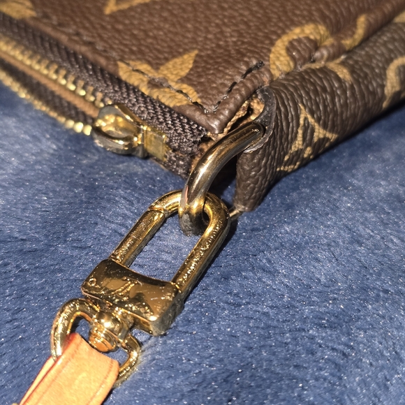 Authentic Louis Vuitton Monogram Pochette Accessoires.Made in France SA3185 - Picture 6 of 11